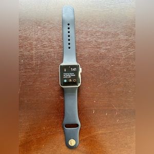 Series 3 Apple Watch 38mm (with GPS)